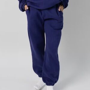 Comfrt Signature Sweatpants - Unisex